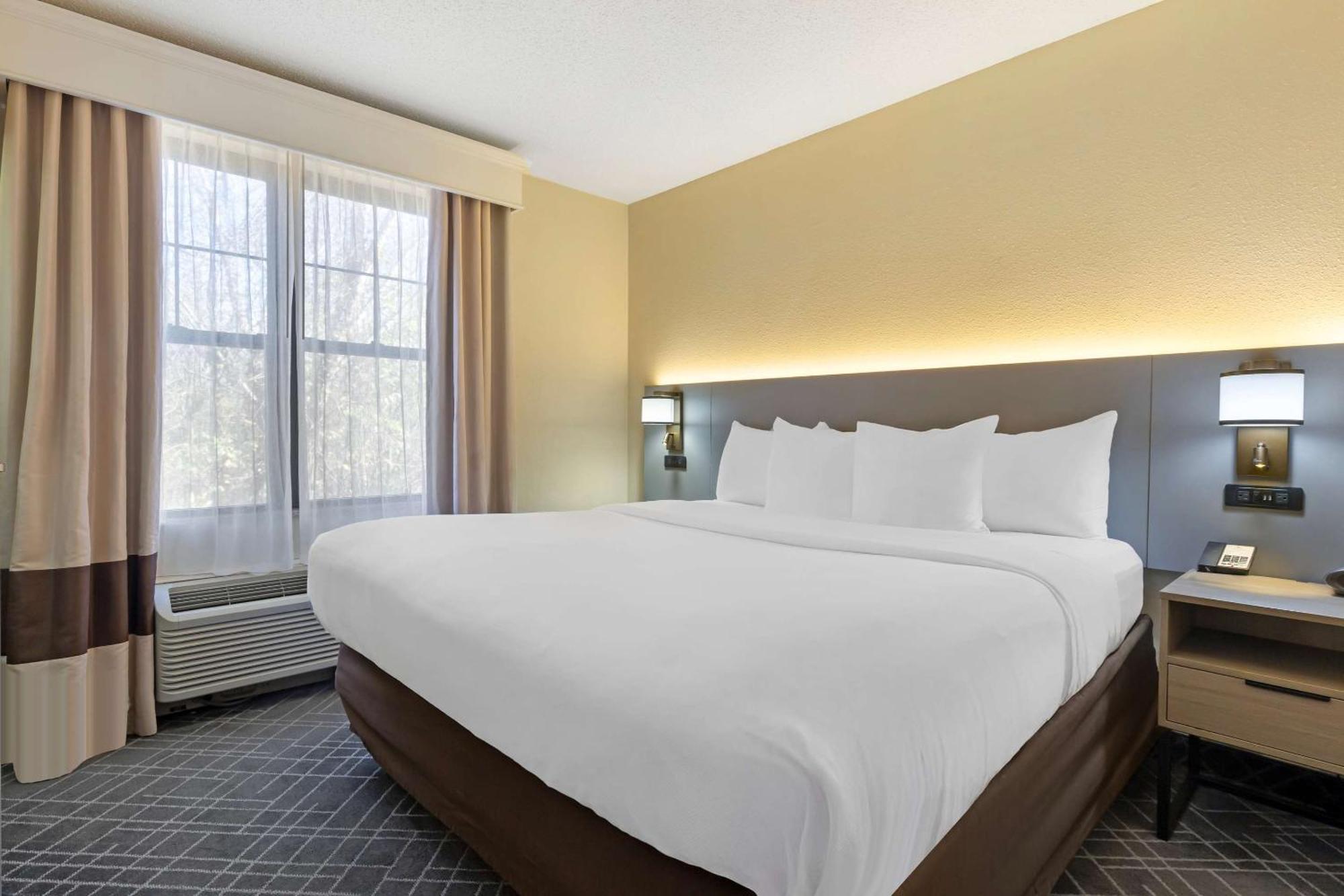 Comfort Suites Hanes Mall Winston-Salem Exteriör bild