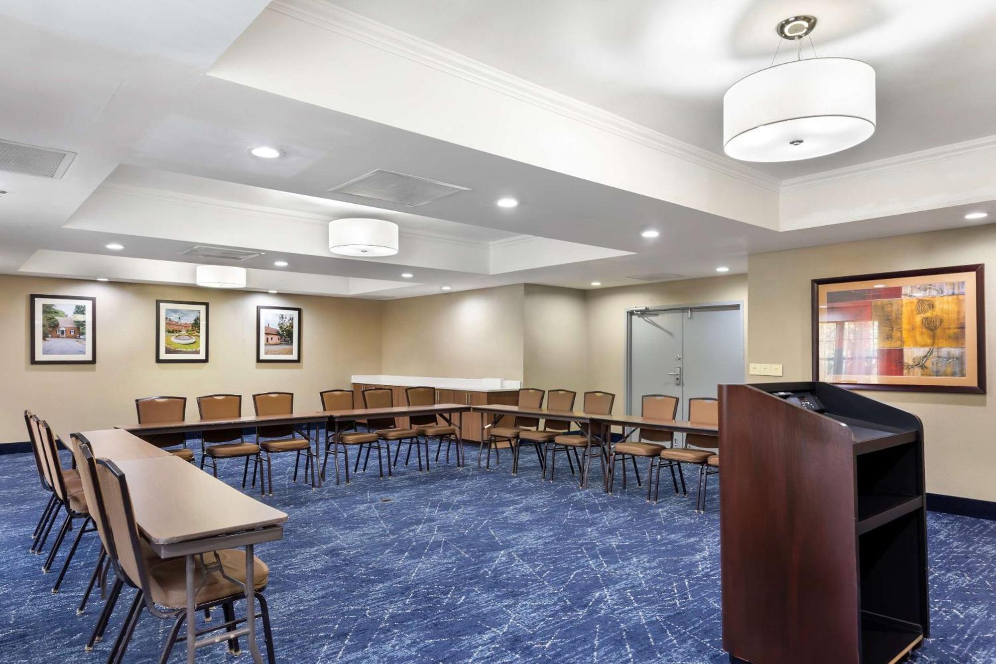 Comfort Suites Hanes Mall Winston-Salem Exteriör bild