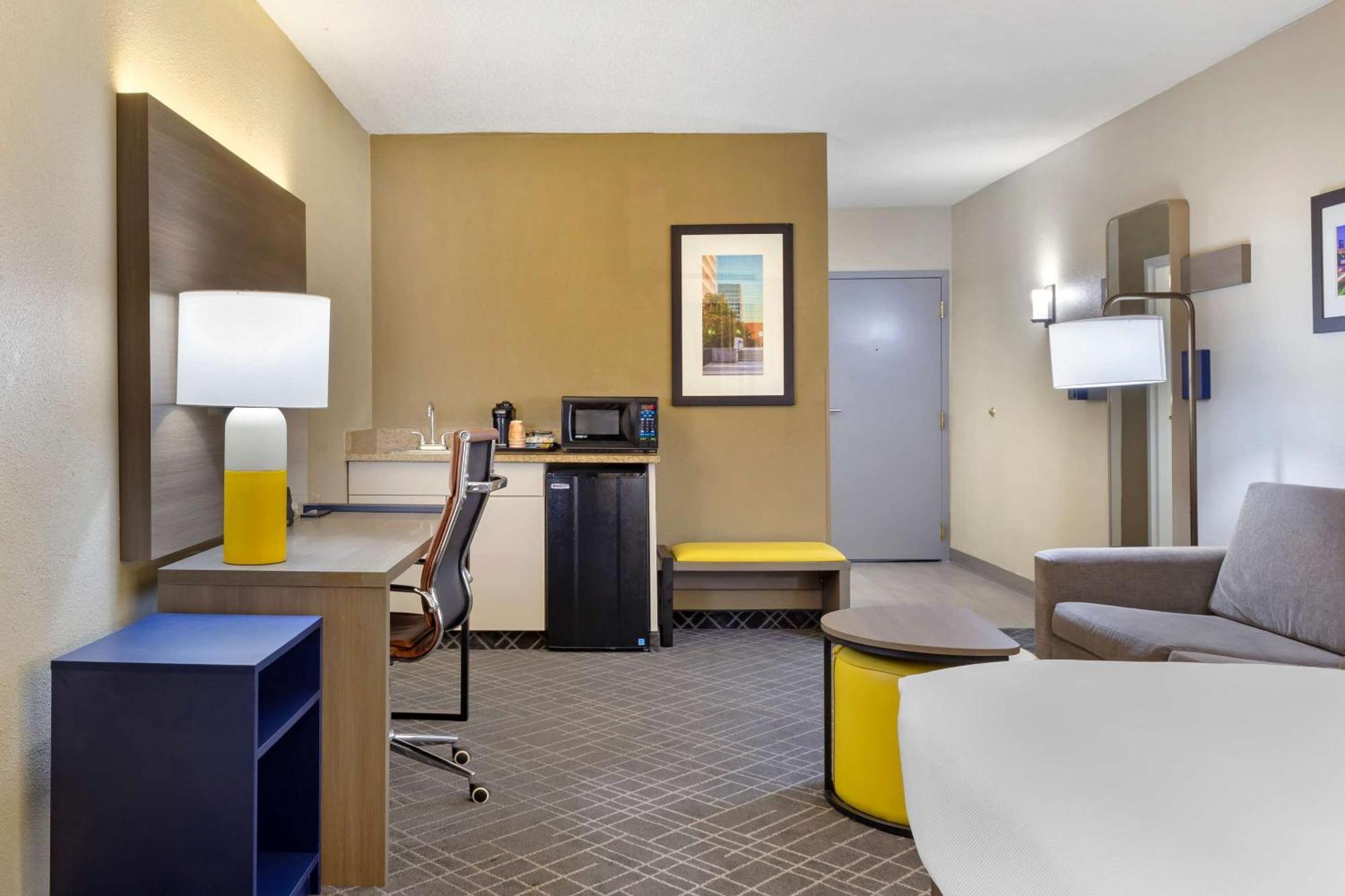 Comfort Suites Hanes Mall Winston-Salem Exteriör bild