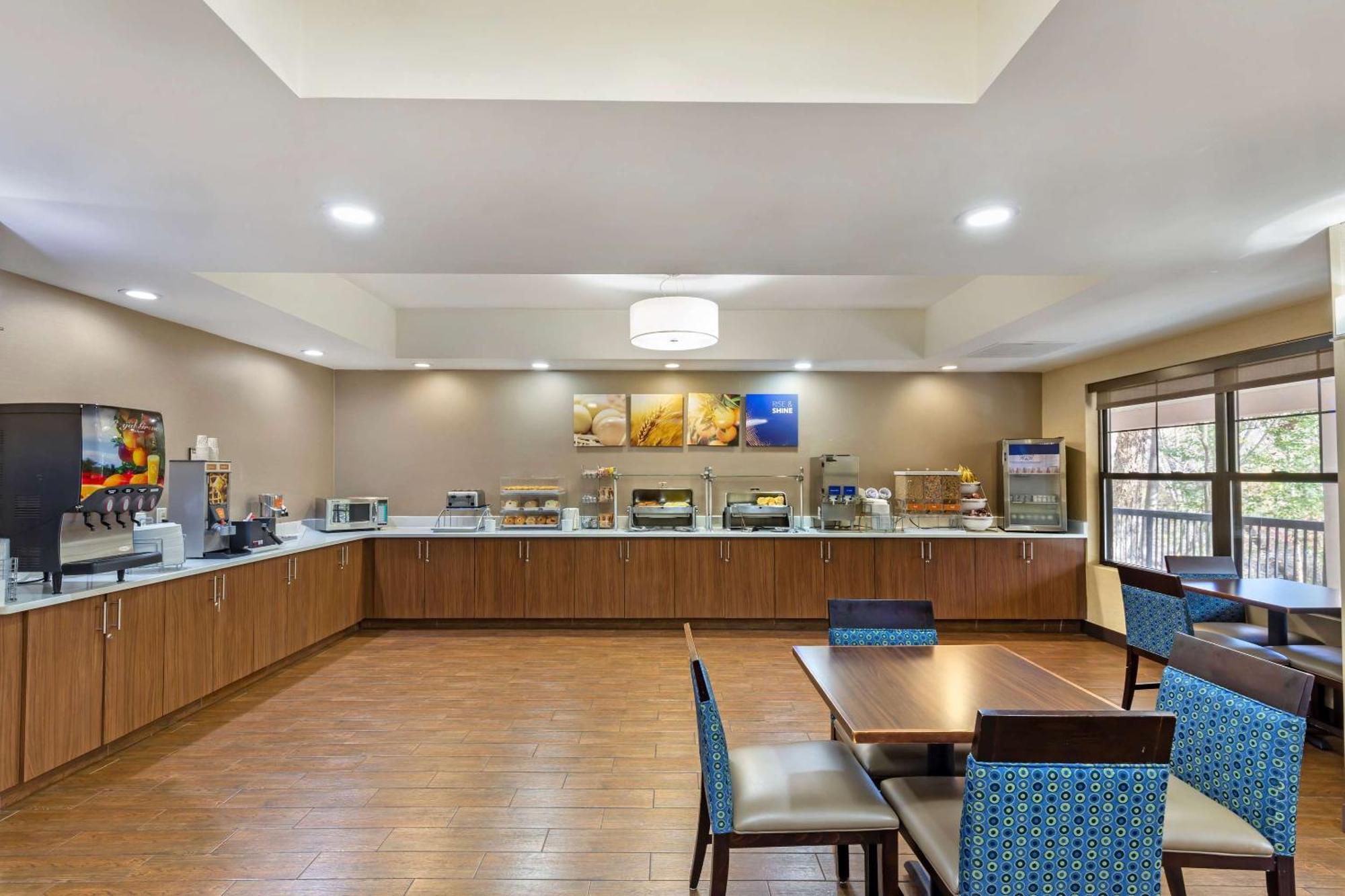Comfort Suites Hanes Mall Winston-Salem Exteriör bild