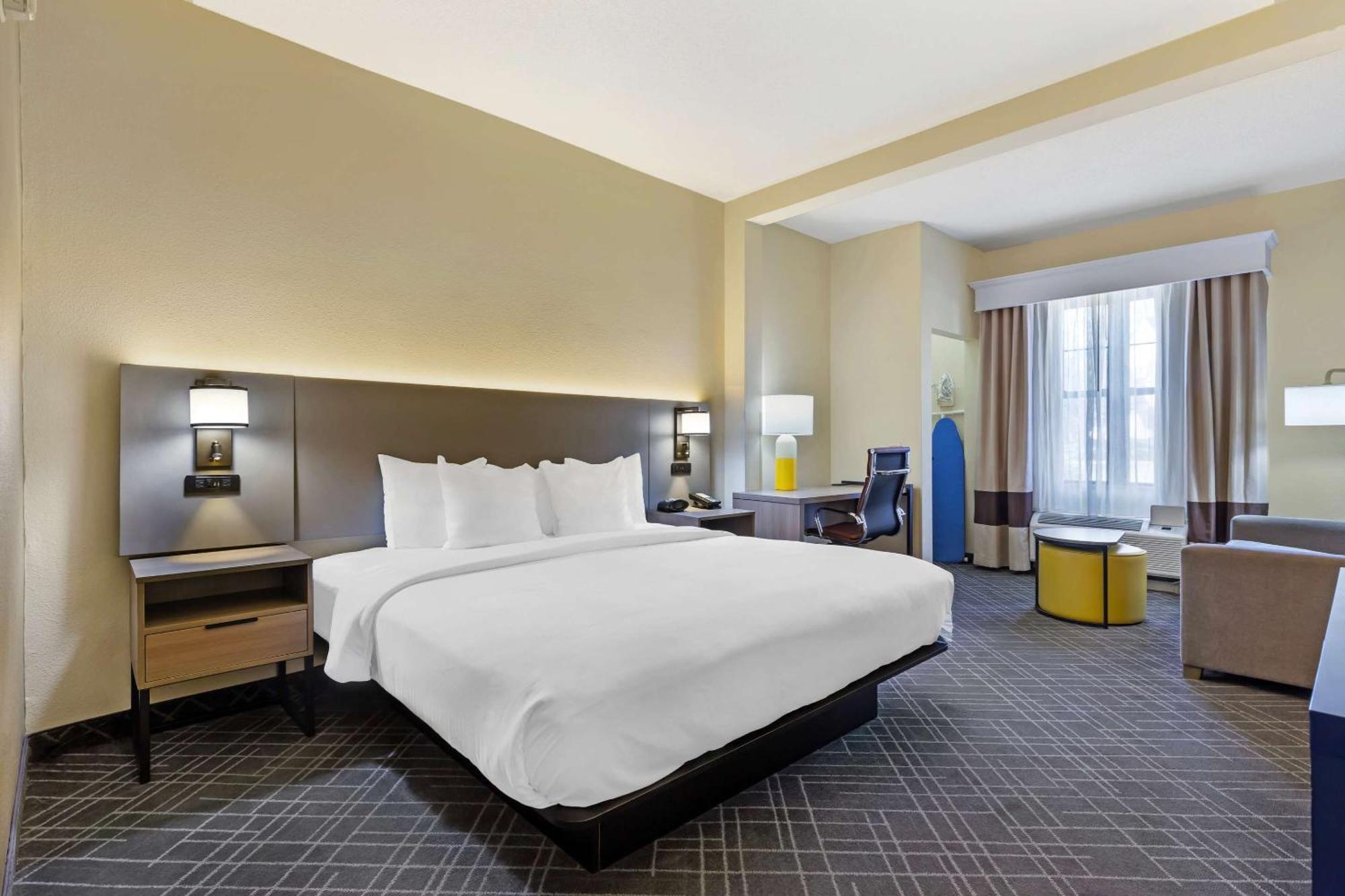 Comfort Suites Hanes Mall Winston-Salem Exteriör bild
